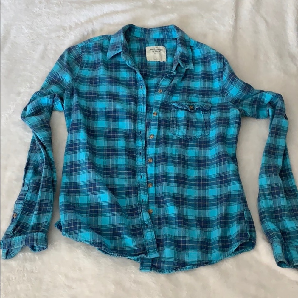 Fitted Abercrombie button up flannel